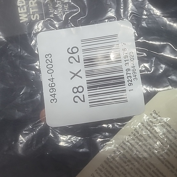 Levi's Denim - Levi's Black Wedgie Straight Jeans Size 28×26 =size 8